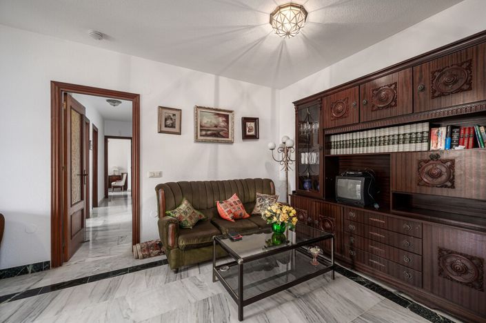 Image No.13-4 Bed Apartment for sale