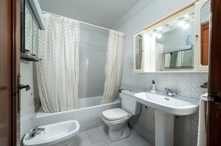 Image No.21-4 Bed Apartment for sale