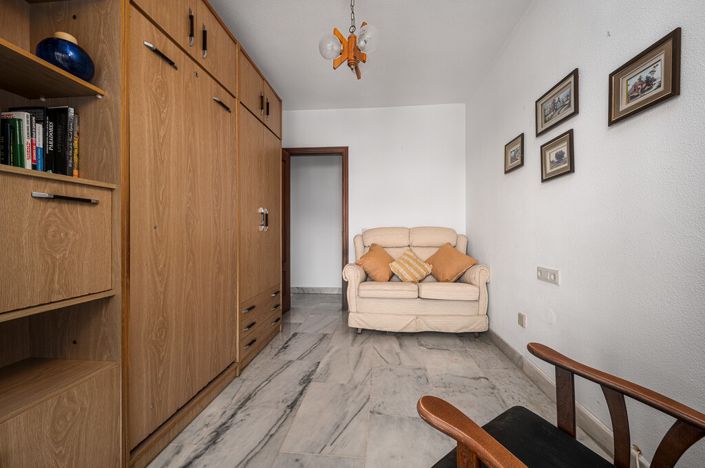 Image No.25-4 Bed Apartment for sale