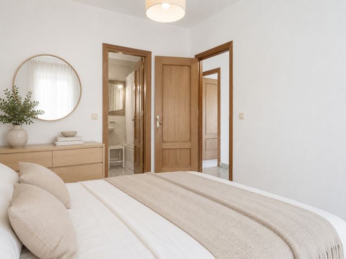 Image No.6-4 Bed Apartment for sale