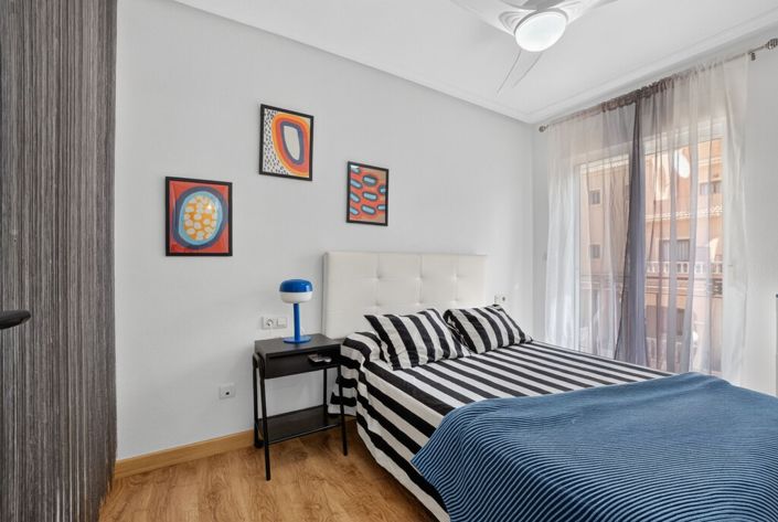 Image No.17-3 Bed Townhouse for sale