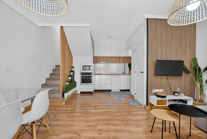 Image No.2-3 Bed Townhouse for sale