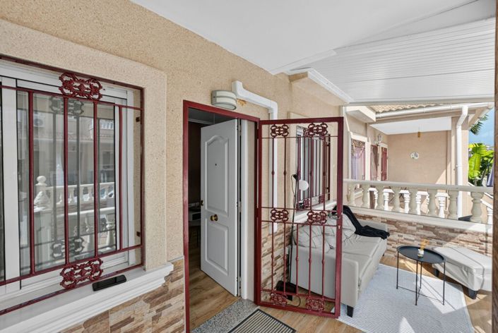 Image No.22-3 Bed Townhouse for sale