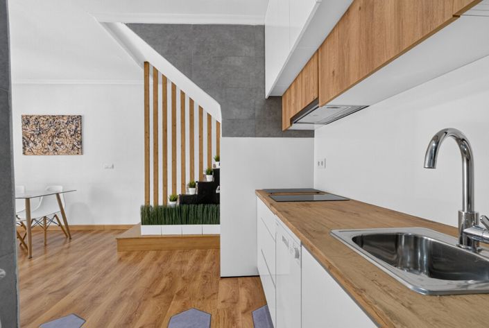 Image No.8-3 Bed Townhouse for sale