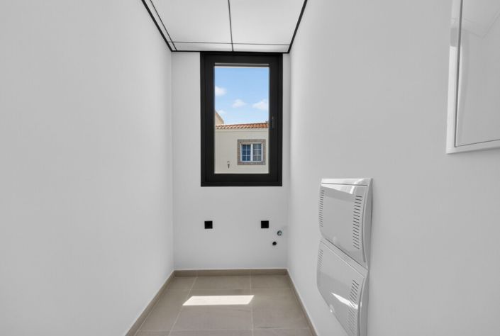 Image No.17-4 Bed Villa for sale