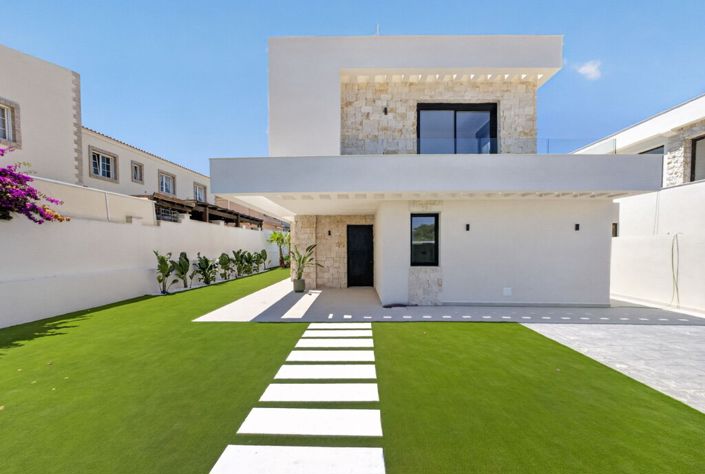 Image No.35-4 Bed Villa for sale