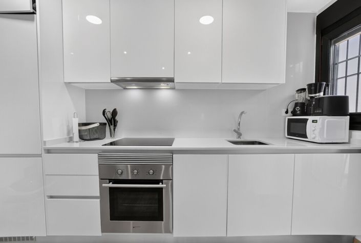 Image No.24-2 Bed Property for sale