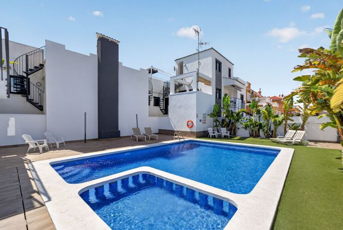 Image No.33-2 Bed Property for sale