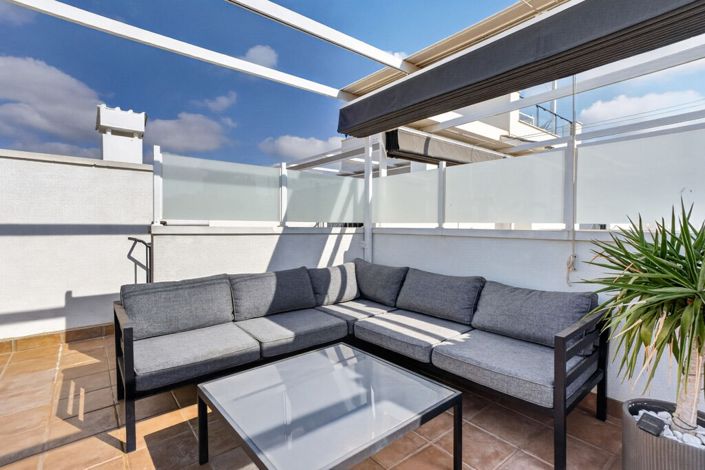Image No.7-2 Bed Property for sale