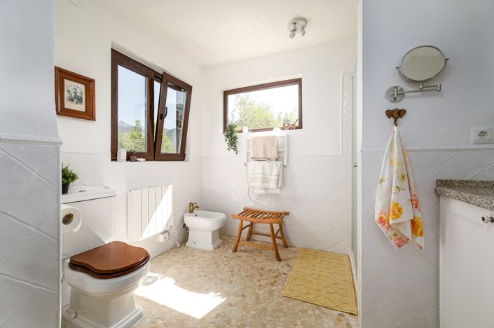 Image No.27-4 Bed Villa for sale