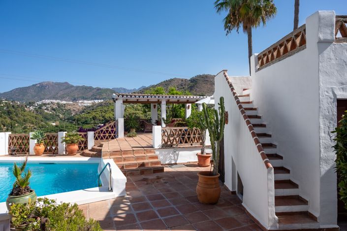 Image No.5-4 Bed Villa for sale