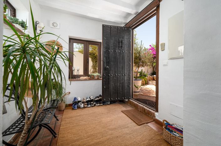 Image No.9-4 Bed Villa for sale