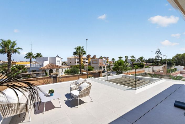 Image No.25-3 Bed Villa for sale