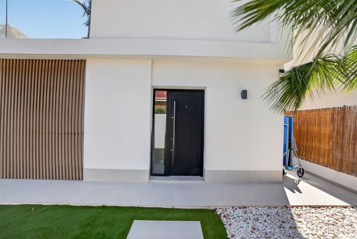 Image No.26-3 Bed Villa for sale