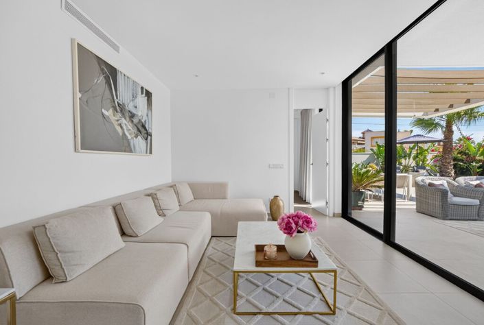 Image No.3-3 Bed Villa for sale