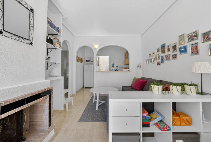 Image No.4-2 Bed Townhouse for sale