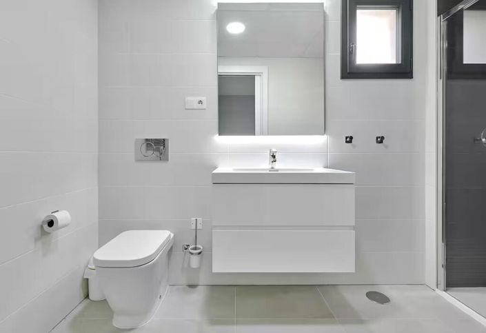 Image No.18-3 Bed Property for sale