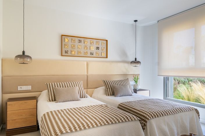 Image No.10-3 Bed Apartment for sale
