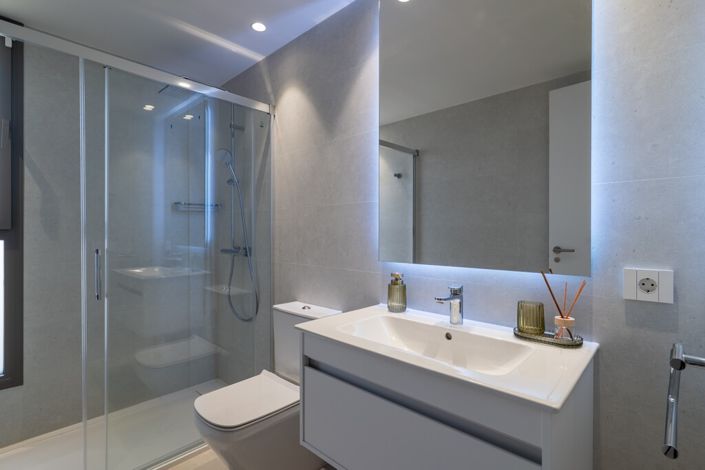 Image No.24-3 Bed Apartment for sale