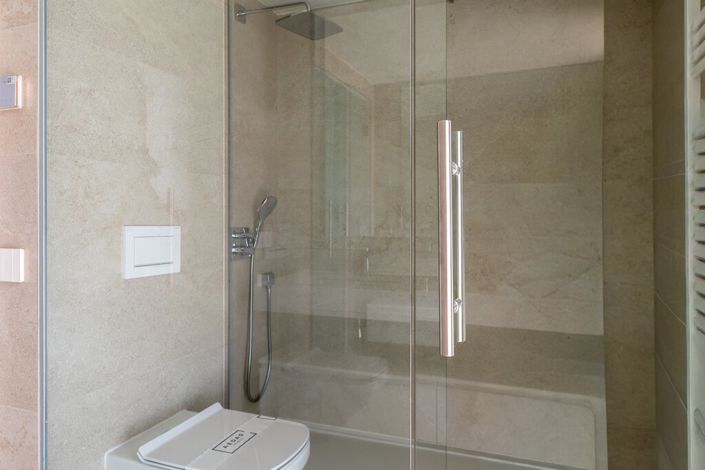 Image No.14-3 Bed Property for sale