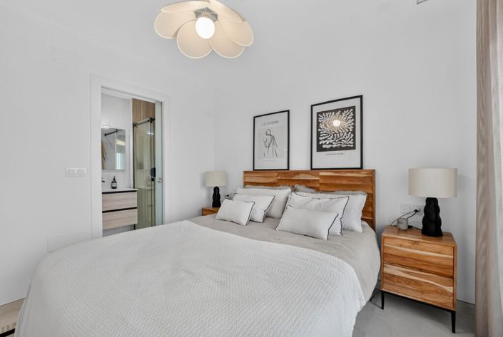 Image No.22-2 Bed Property for sale