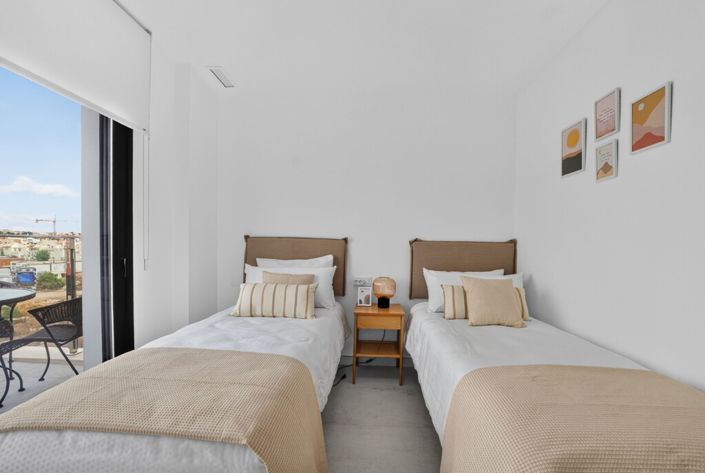 Image No.26-2 Bed Property for sale