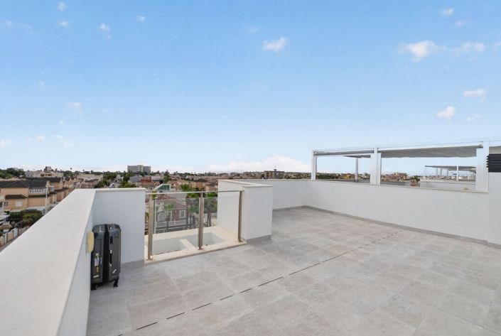 Image No.45-2 Bed Property for sale