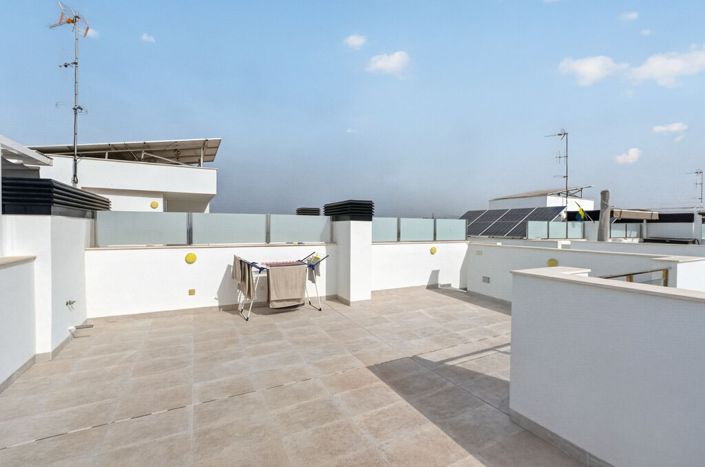 Image No.47-2 Bed Property for sale