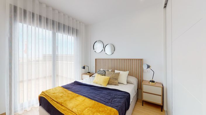 Image No.28-2 Bed Property for sale