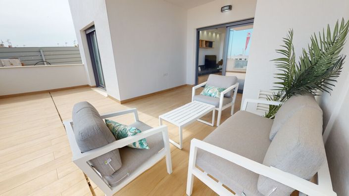 Image No.37-2 Bed Property for sale