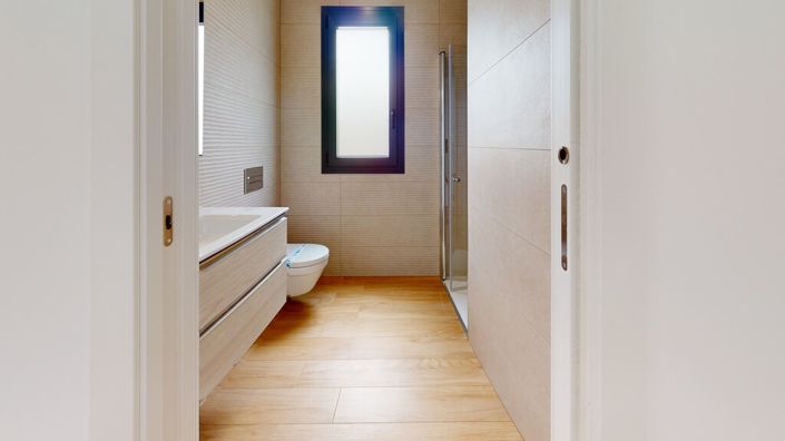 Image No.39-2 Bed Property for sale