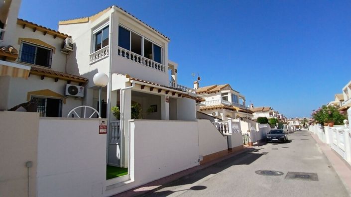 Image No.24-3 Bed Townhouse for sale