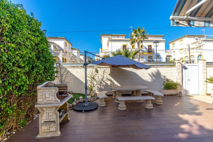 Image No.31-5 Bed Villa for sale