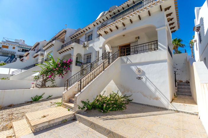 Image No.36-3 Bed Townhouse for sale