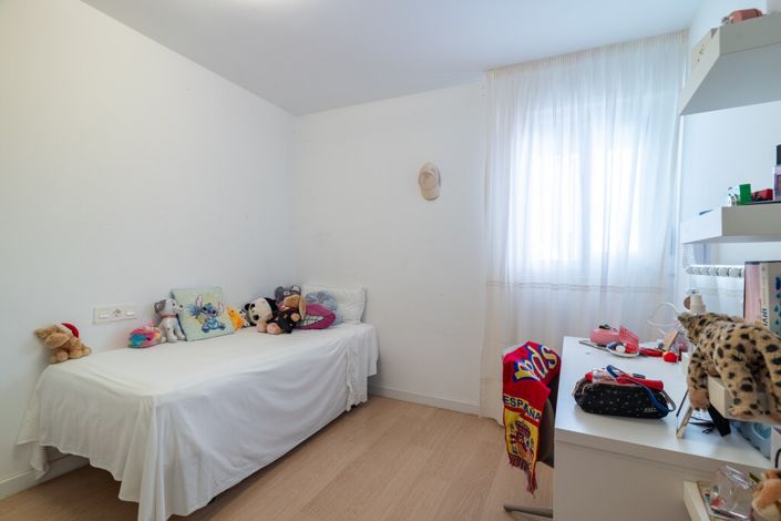 Image No.6-3 Bed Apartment for sale