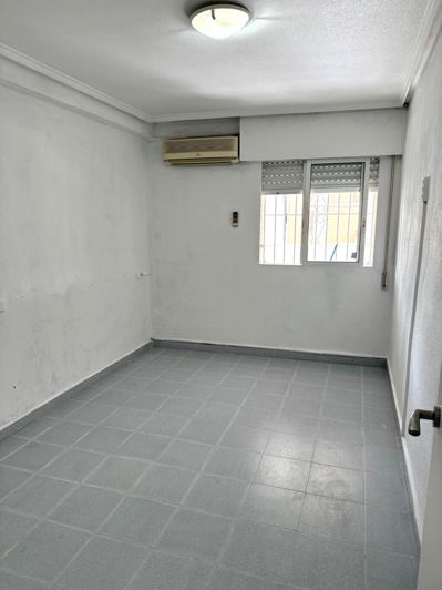 Image No.7-3 Bed Property for sale