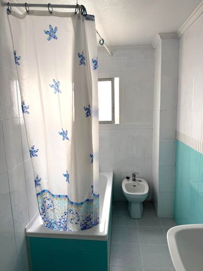 Image No.9-3 Bed Property for sale