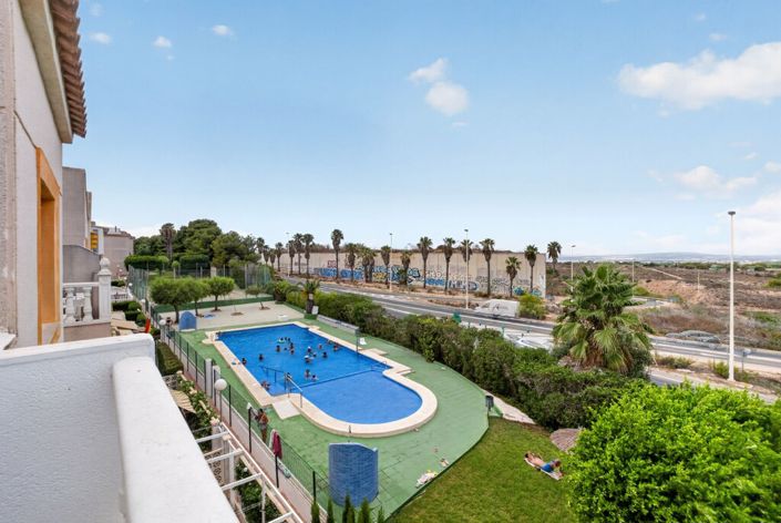 Image No.2-Propriété de 2 chambres à vendre à Torrevieja