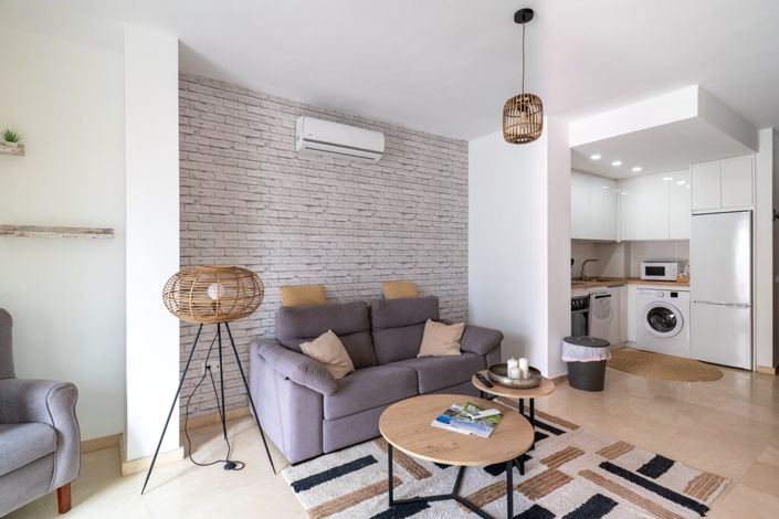 Image No.3-2 Bed Property for sale