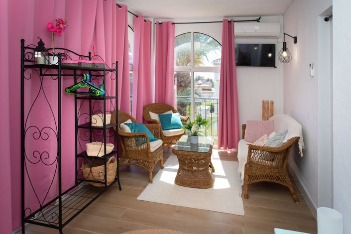 Image No.34-3 Bed Property for sale