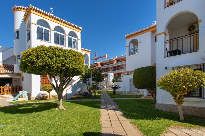 Image No.43-3 Bed Property for sale