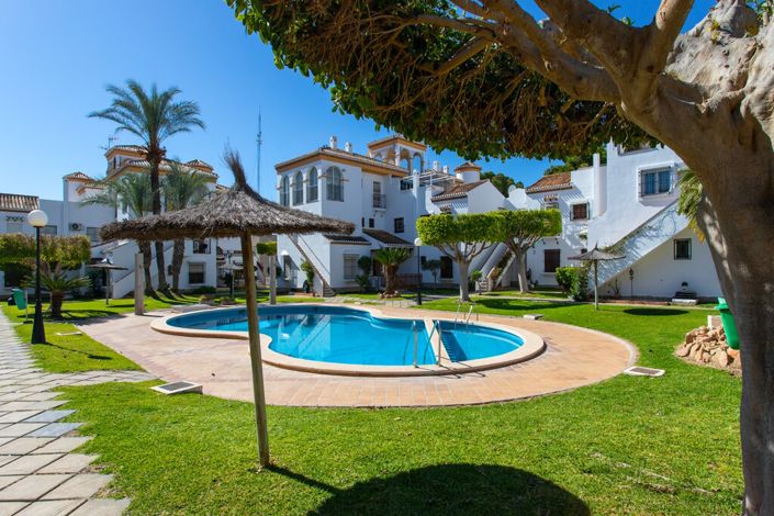 Image No.44-3 Bed Property for sale