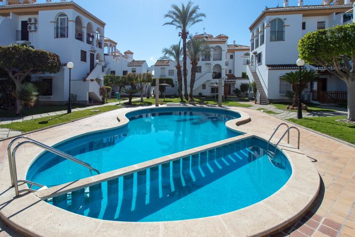 Image No.47-3 Bed Property for sale