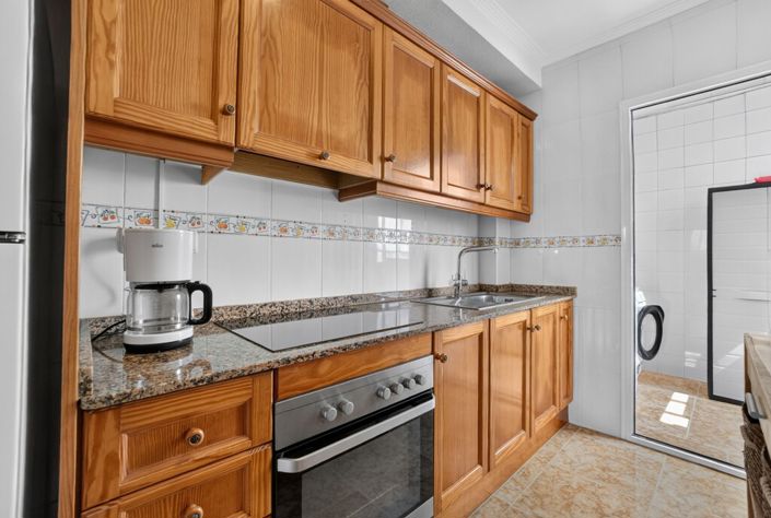 Image No.9-2 Bed Property for sale