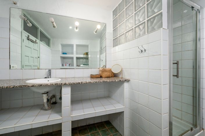 Image No.27-4 Bed Townhouse for sale