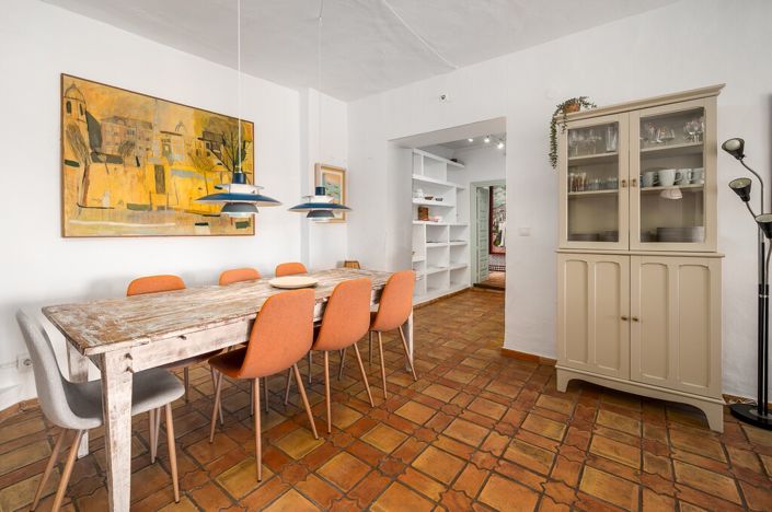 Image No.30-4 Bed Townhouse for sale
