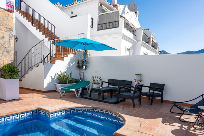 Image No.22-3 Bed Semi-Detached for sale