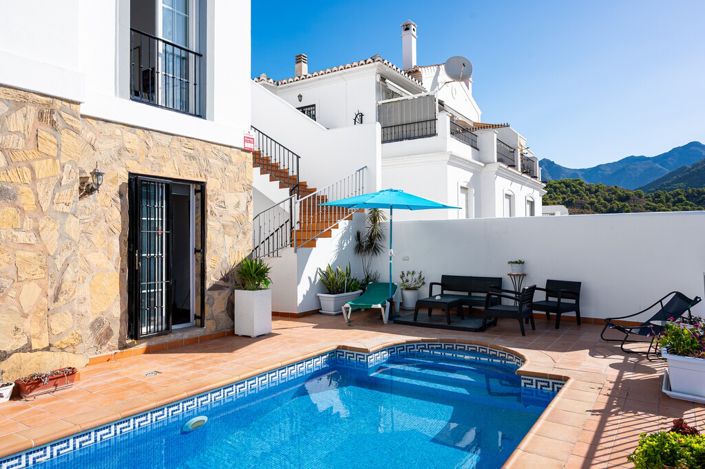 Image No.24-3 Bed Semi-Detached for sale