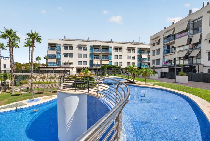 Image No.24-2 Bed Apartment for sale