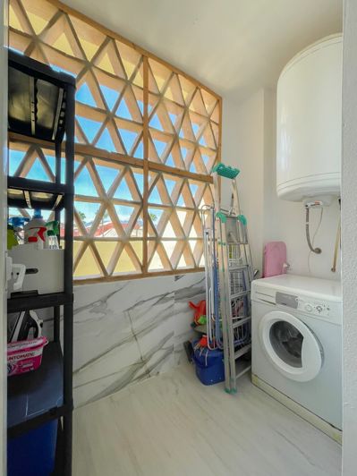Image No.25-3 Bed Property for sale